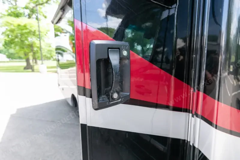 2023 Thor Motor Coach Tiburon 24FB photo 76