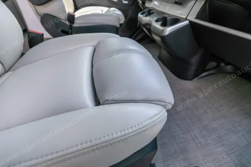 2023 Thor Motor Coach Tiburon 24FB photo 95