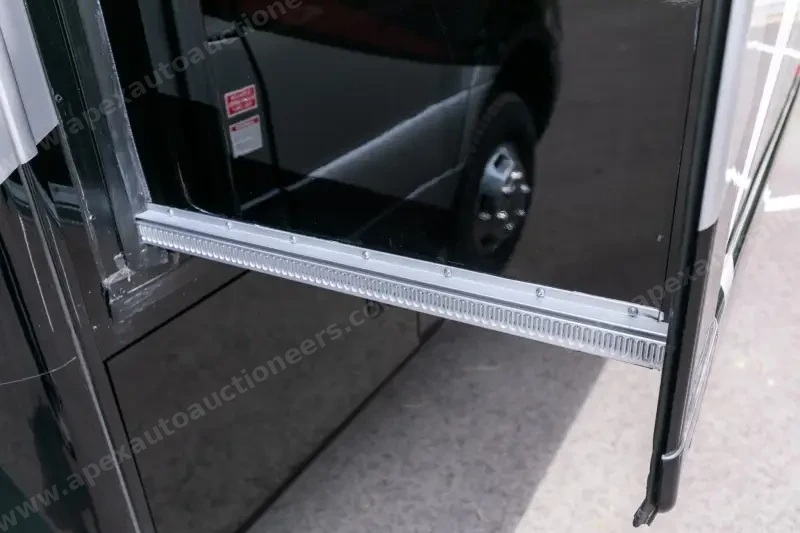 2023 Thor Motor Coach Tiburon 24FB photo 43