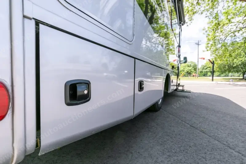 2023 Thor Motor Coach Tiburon 24FB photo 52