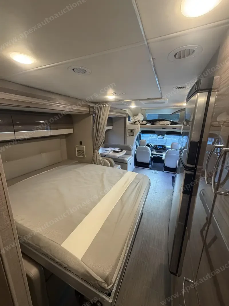 2023 Thor Motor Coach Tiburon 24FB photo 182