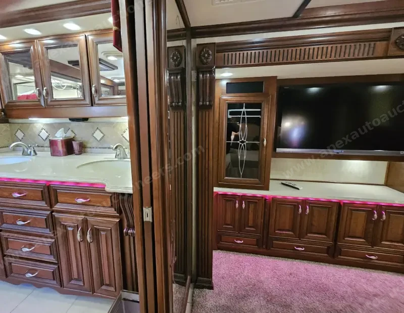 2011 American Coach Heritage 45B photo 79