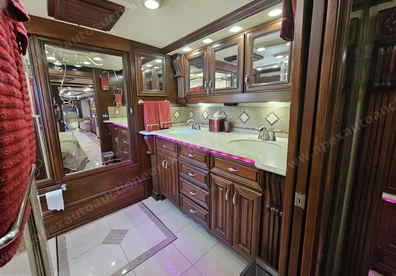 2011 American Coach Heritage 45B photo 81