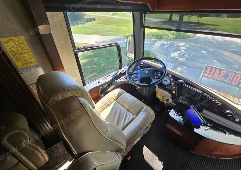 2011 American Coach Heritage 45B photo 46