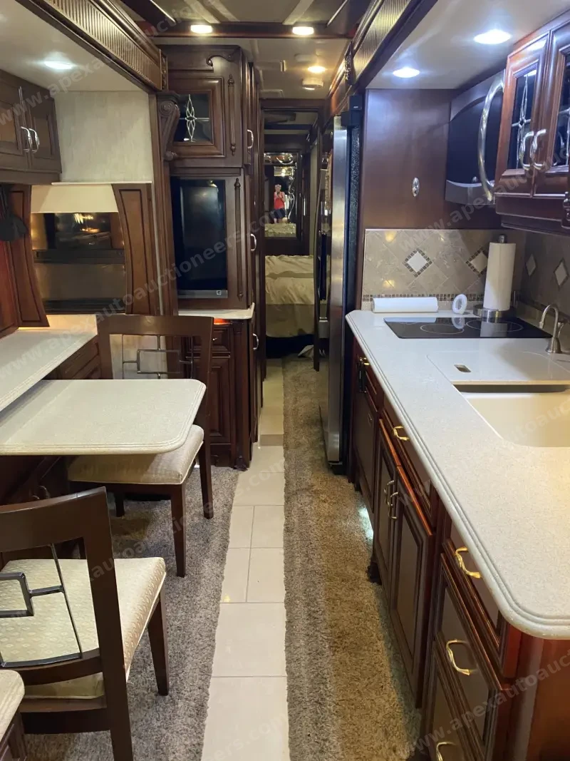 2011 American Coach Heritage 45B photo 137