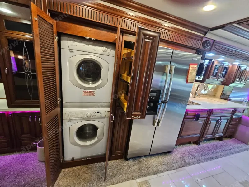 2011 American Coach Heritage 45B photo 69