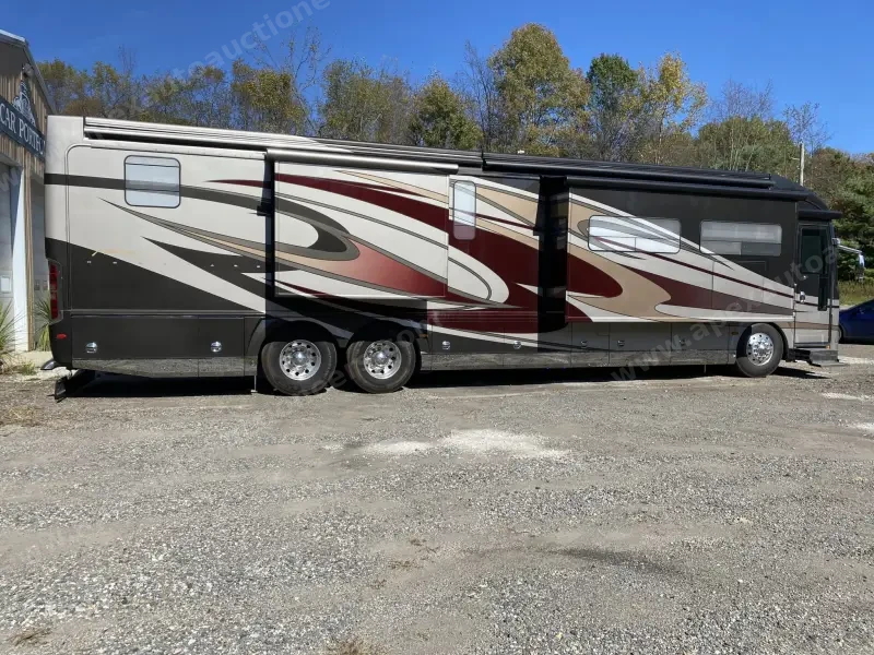 2011 American Coach Heritage 45B photo 12