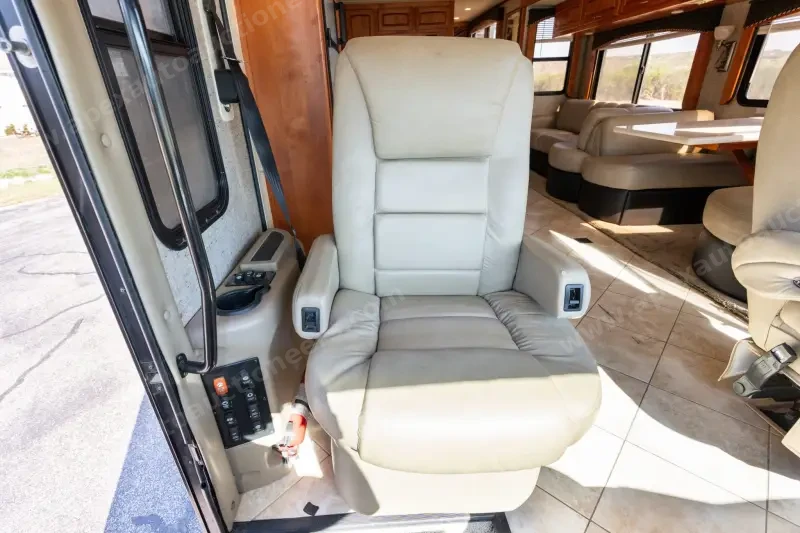 2010 Monaco Diplomat 42SQK photo 117