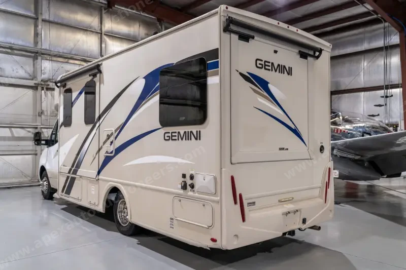 2020 Thor Motor Coach Gemini 24SX photo 10