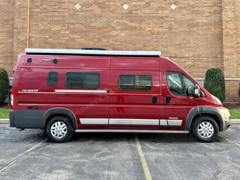 2018 Winnebago Travato 59K photo 36