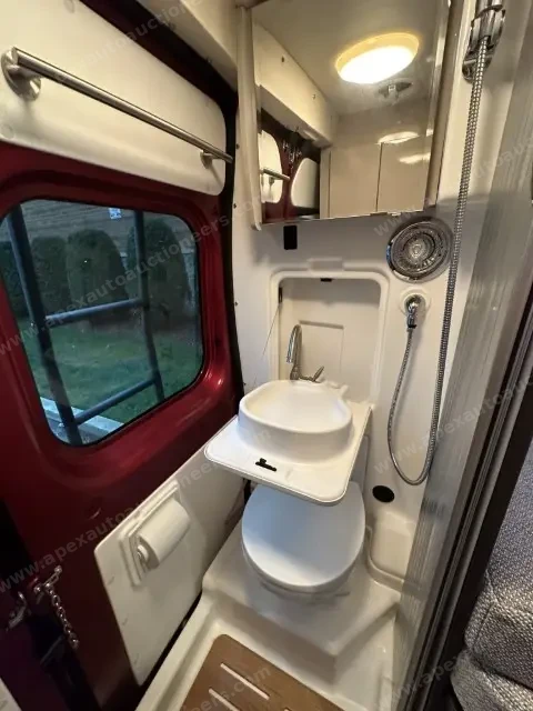 2018 Winnebago Travato 59K photo 28