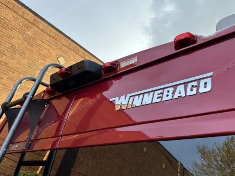 2018 Winnebago Travato 59K photo 37