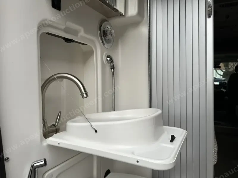 2018 Winnebago Travato 59K photo 38