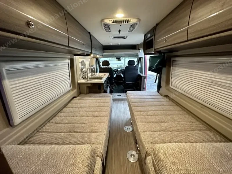2018 Winnebago Travato 59K photo 29