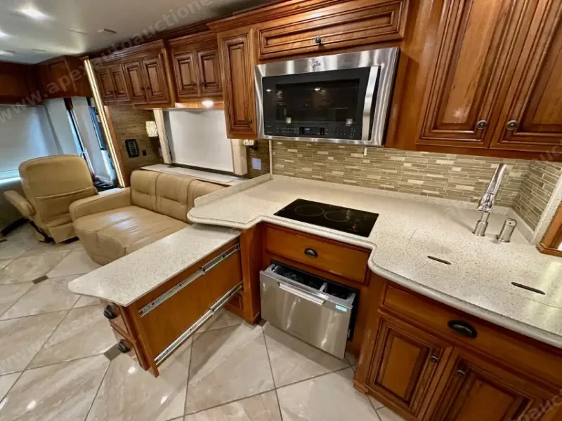 2015 Newmar DUTCH STAR 4018 photo 22