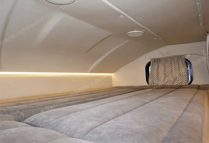 2017 Winnebago Navion 24G photo 8
