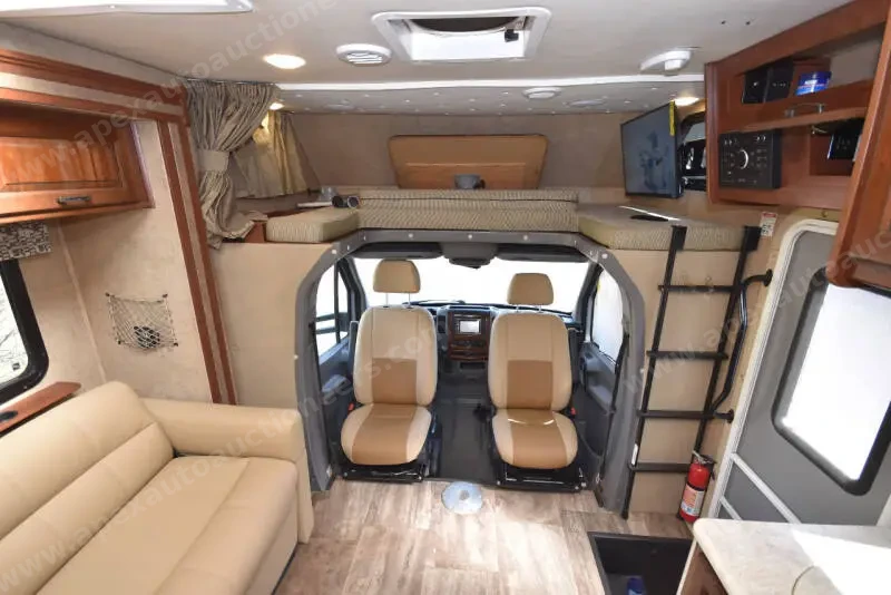 2017 Forest River Sunseeker 2400R photo 13
