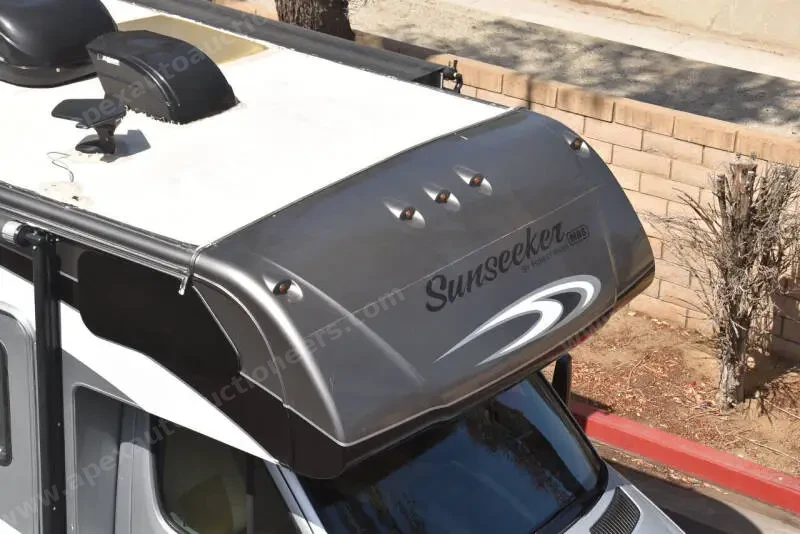2017 Forest River Sunseeker 2400R photo 8