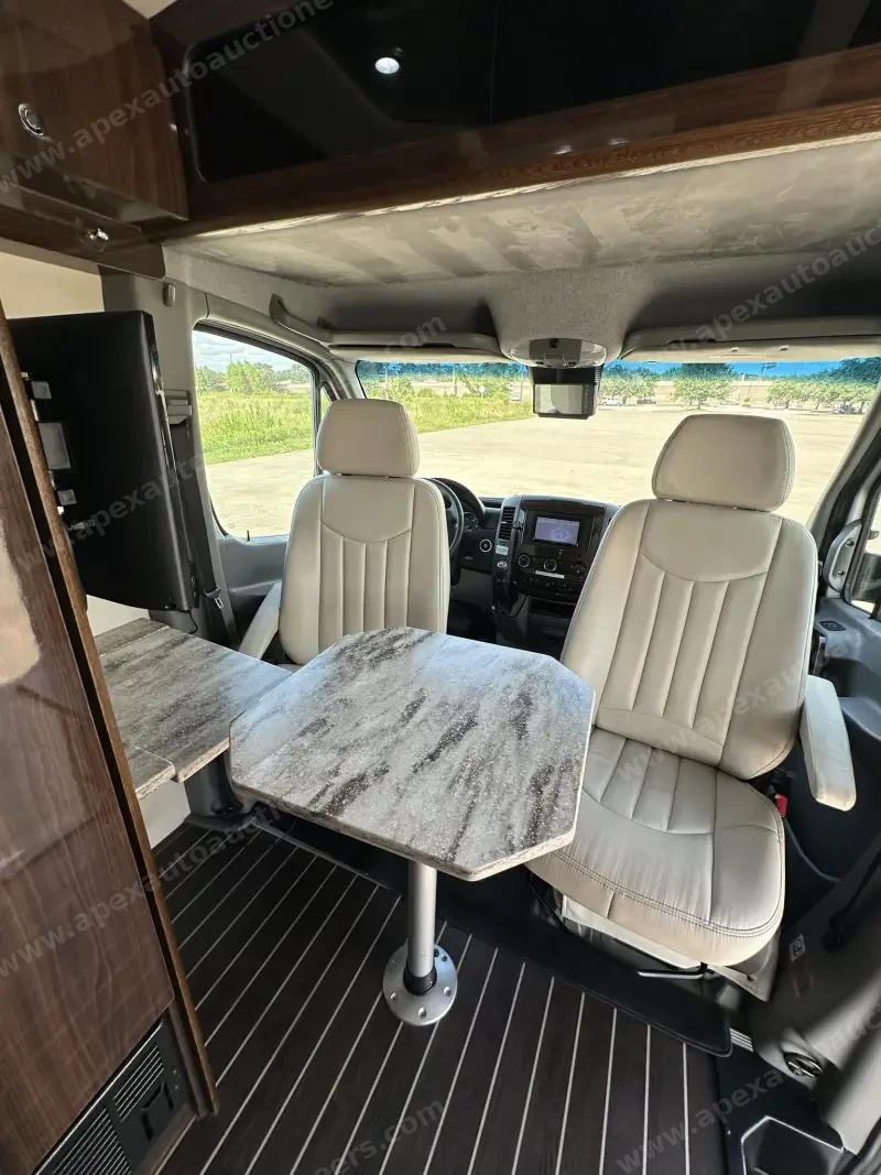 2016 Airstream Interstate EXT Grand Tour Series photo 16