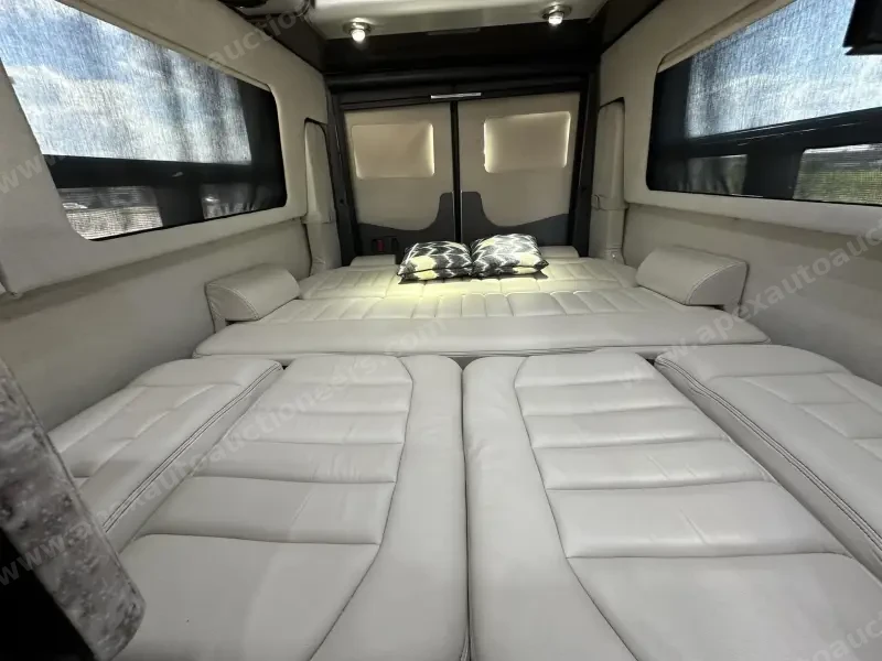 2016 Airstream Interstate EXT Grand Tour Series photo 3