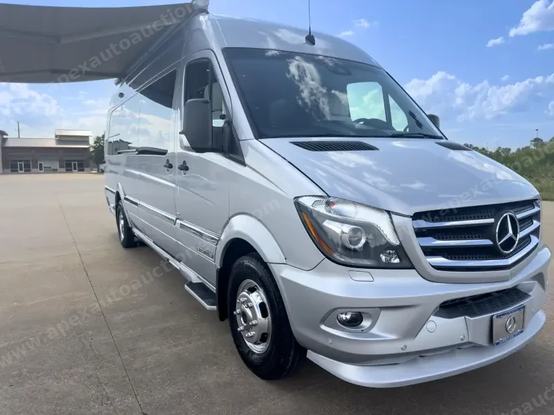 2016 Airstream Interstate EXT Grand Tour Series photo 13
