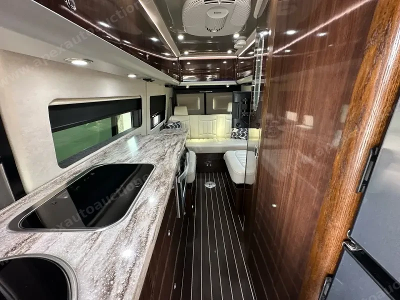 2016 Airstream Interstate EXT Grand Tour Series photo 51