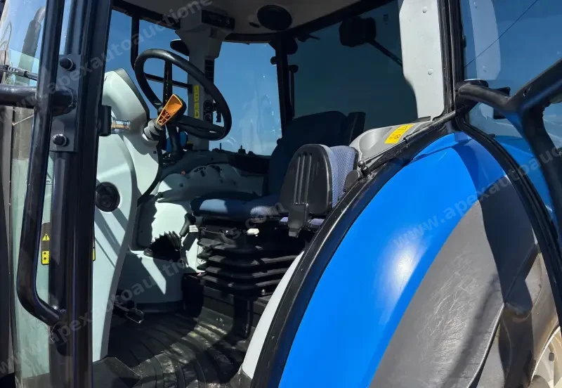 2022 New Holland T5.110 photo 32