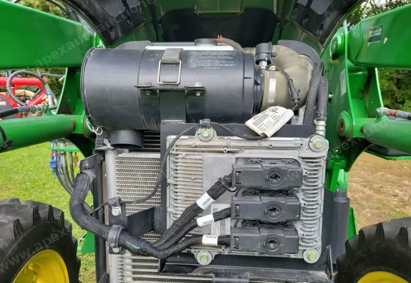 2015 John Deere 5075E photo 69