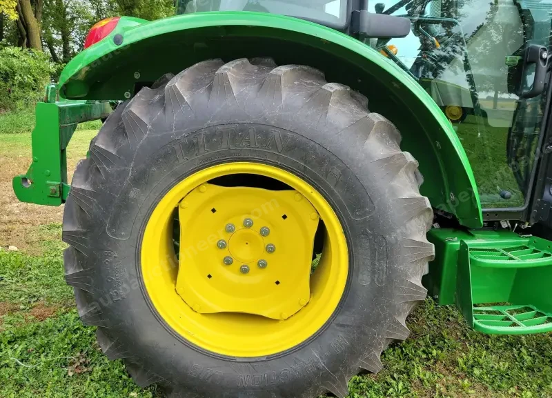 2015 John Deere 5075E photo 86