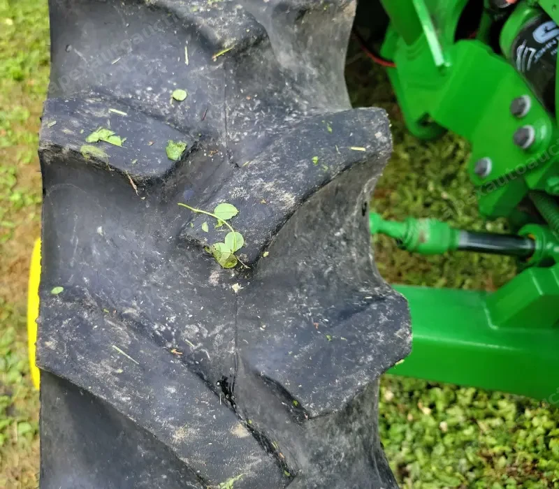 2015 John Deere 5075E photo 83
