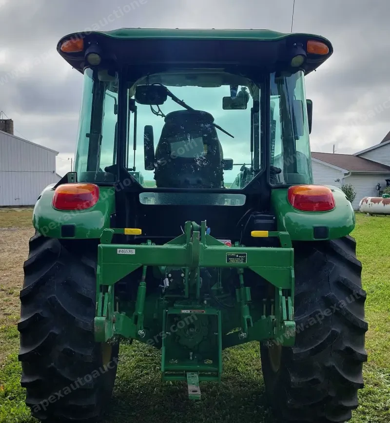 2015 John Deere 5075E photo 6