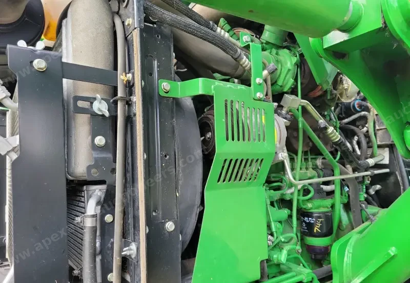 2015 John Deere 5075E photo 68