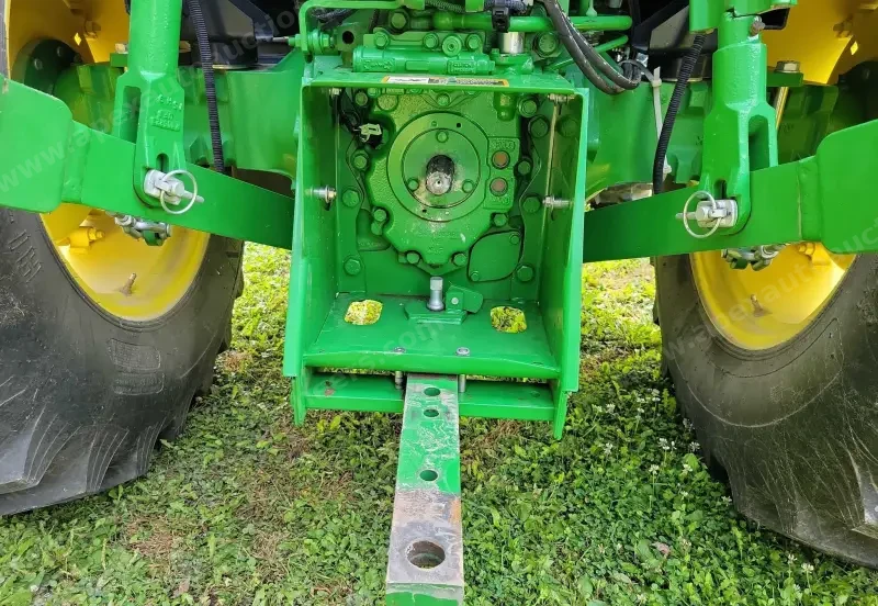 2015 John Deere 5075E photo 31