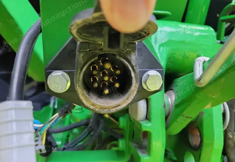 2015 John Deere 5075E photo 34
