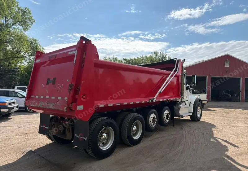 2021 Peterbilt 567 Quad-Axle Dump Truck photo 5