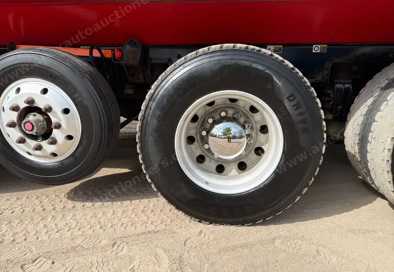2021 Peterbilt 567 Quad-Axle Dump Truck photo 110
