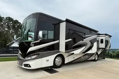 2016 Tiffin Phaeton 36GH