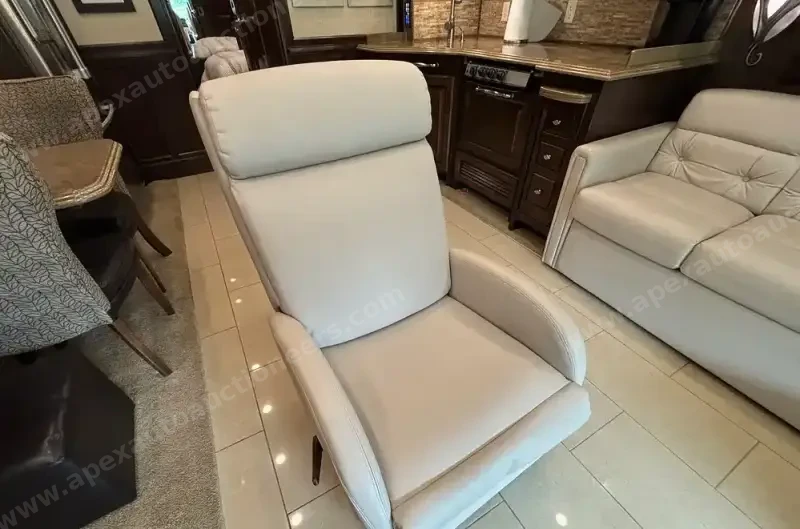 2016 Tiffin Phaeton 36GH photo 78
