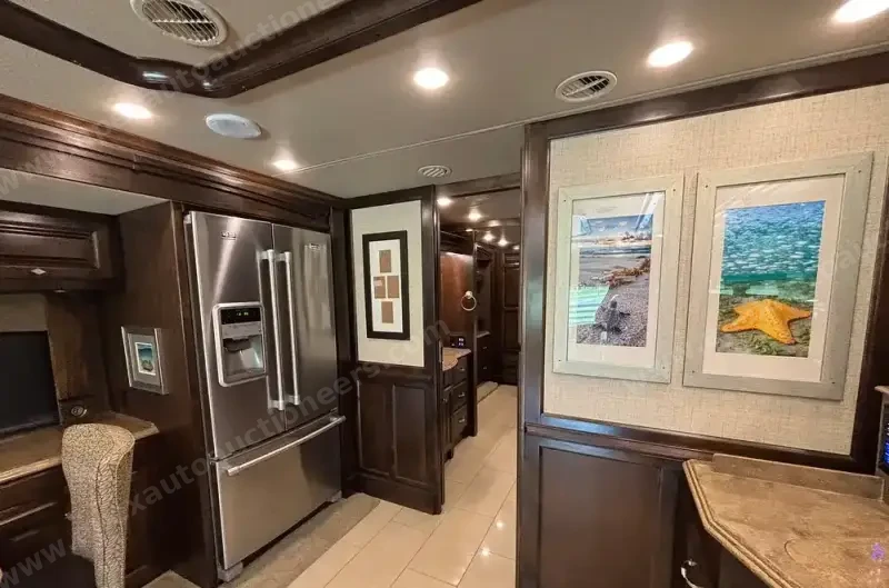 2016 Tiffin Phaeton 36GH photo 60