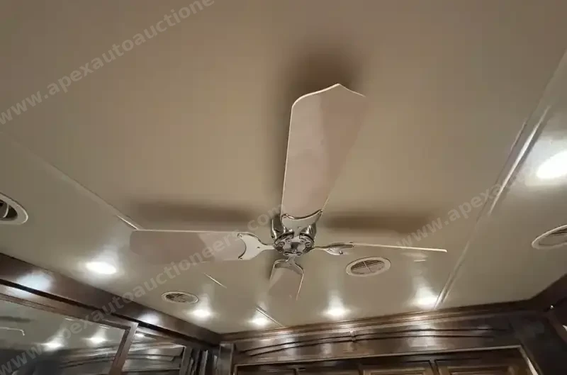 2016 Tiffin Phaeton 36GH photo 40