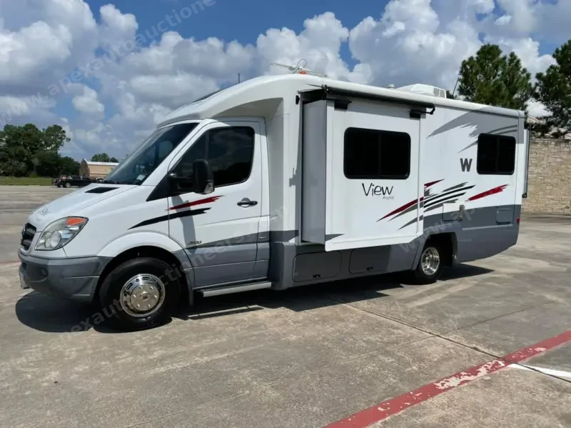 2014 Winnebago View 24g photo 1