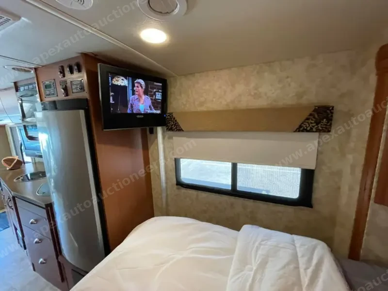 2014 Winnebago View 24g photo 10