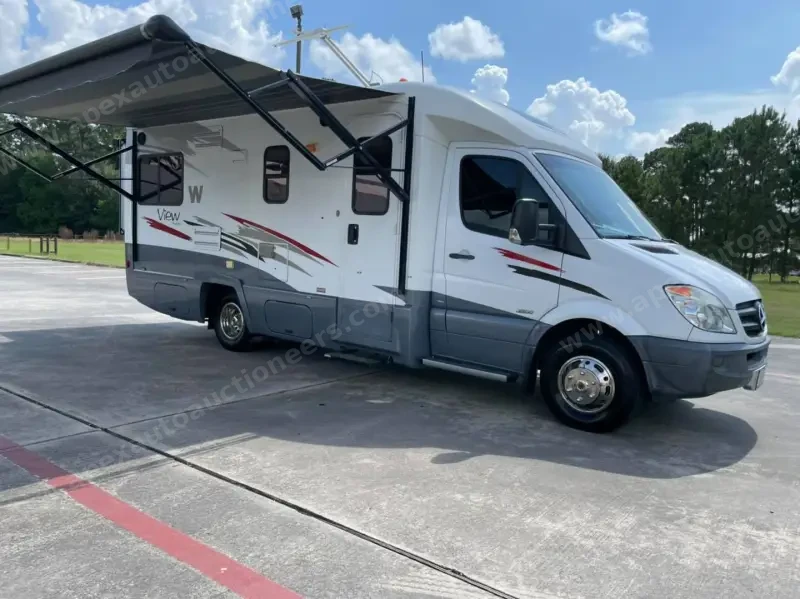 2014 Winnebago View 24g photo 20