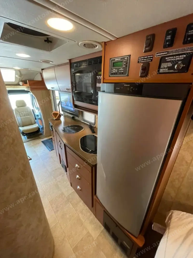 2014 Winnebago View 24g photo 8