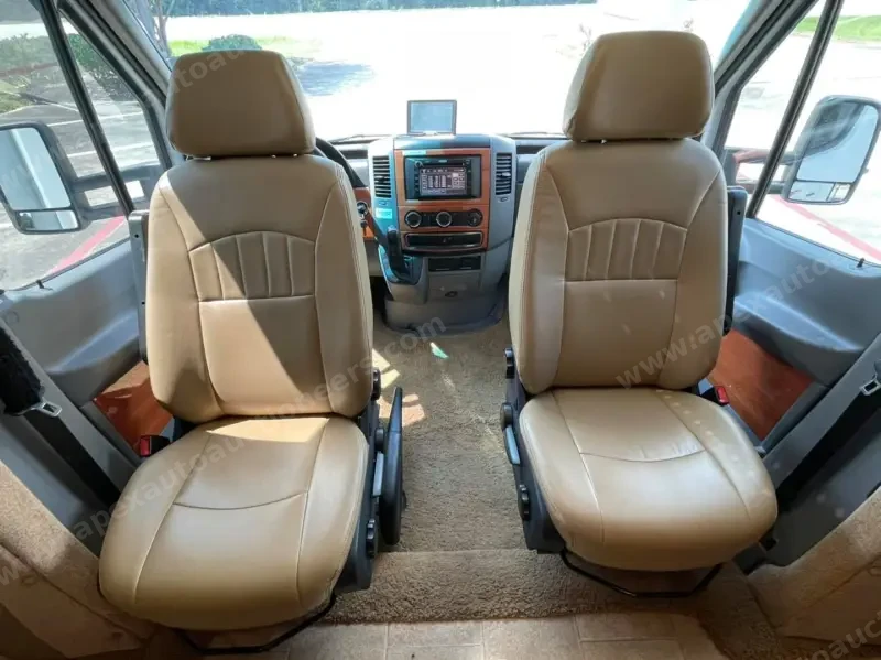 2014 Winnebago View 24g photo 4