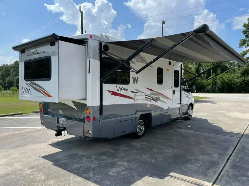 2014 Winnebago View 24g photo 22