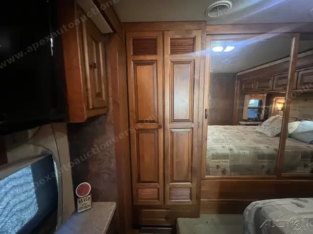 2011 Tiffin Allegro Red 36QSA photo 37