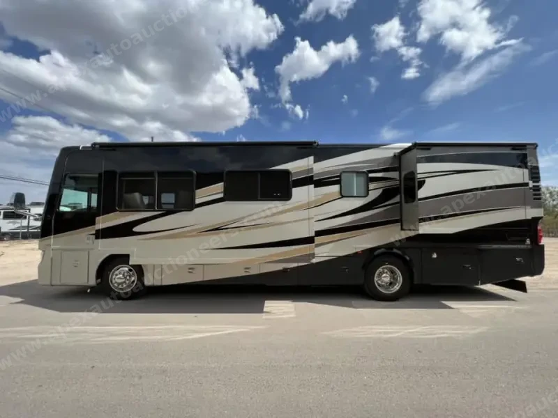 2011 Tiffin Allegro Red 36QSA photo 22