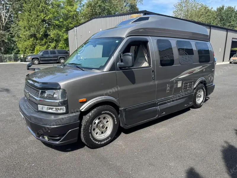 2010 Roadtrek 170 Versatile photo 1