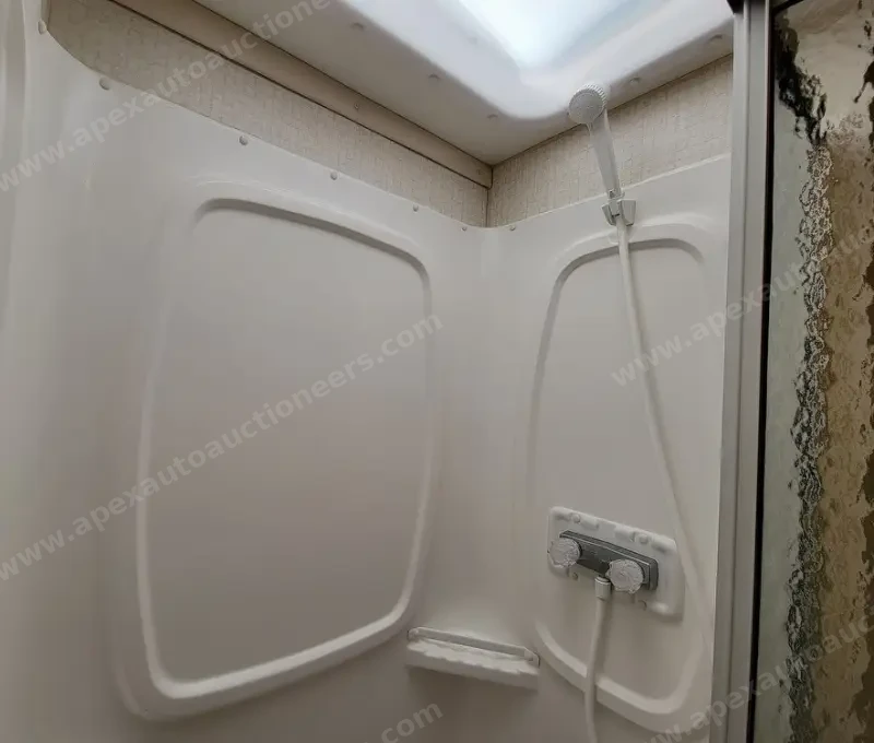 2017 Winnebago Minnie Winnie 22R photo 16